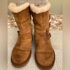 UGG Suede Becket Mid Calf Pull On Shearling Lining Triple Buckle Strap Sz US 7